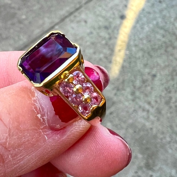VINTAGE SOLID 14K YELLOW GOLD PURPLE EMERALD CUT AMETHYST & PINK SAPPHIRES RING - Picture 10 of 16